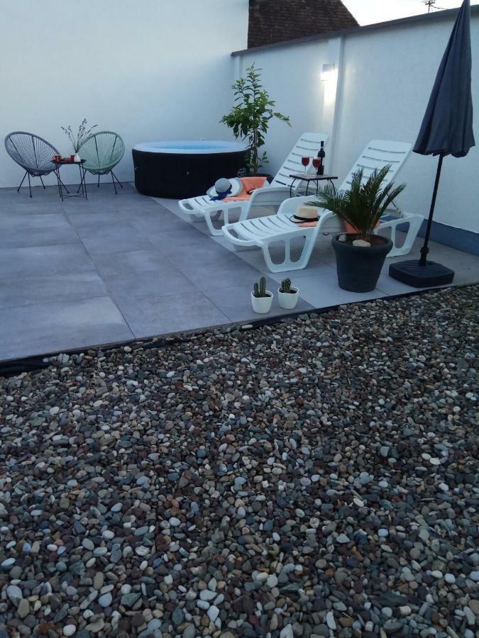 Apartman Lovric Ðakovo Bagian luar foto